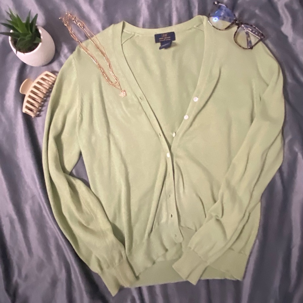 small vintage brooks brothers sage green sweater